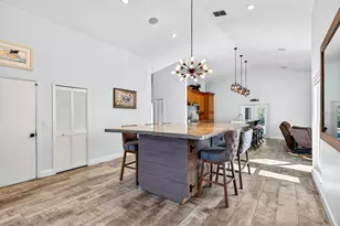 5282 White Sand Cir NE, Saint Petersburg, FL 33703 - Photo 6