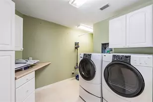 921 Point Seaside Dr, Crystal Beach, FL 34681 - Photo 26