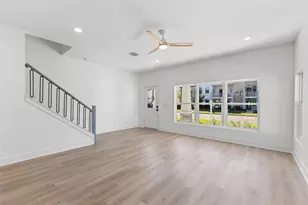 2525 13th Ave N, Saint Petersburg, FL 33713 - Photo 4