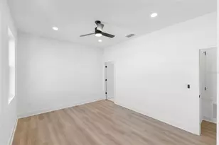 2525 13th Ave N, Saint Petersburg, FL 33713 - Photo 14