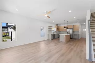 2525 13th Ave N, Saint Petersburg, FL 33713 - Photo 2