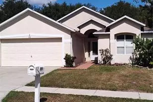 210 Chardonnay Pl, Valrico, FL 33594 - Photo 2
