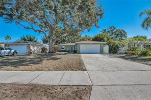 11129 62nd St N, Pinellas Park, FL 33782 - Photo 2