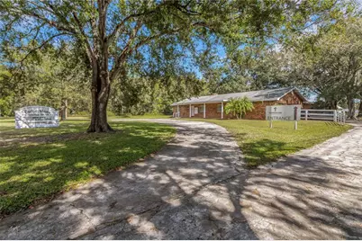 17515 Lakeshore Road, Lutz, FL 33558 - Photo 2
