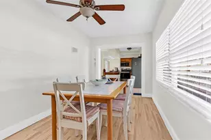 7063 S Shore Dr S, Saint Petersburg, FL 33707 - Photo 18