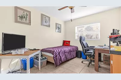 7063 S Shore Drive S, Saint Petersburg, FL 33707 - Photo 24