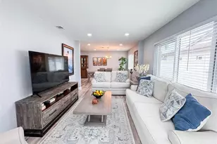 12269 70th St, Largo, FL 33773 - Photo 12