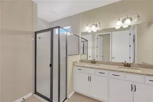 2608 Valley Sunset Ln, Valrico, FL 33594 - Photo 24