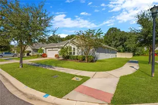 2608 Valley Sunset Ln, Valrico, FL 33594 - Photo 4