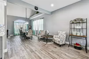 1119 Fox Chapel Dr, Lutz, FL 33549 - Photo 10