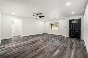 18911 Furman Dr, Spring Hill, FL 34610 - Photo 4
