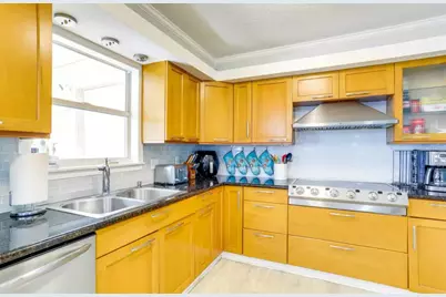 11204 126th Avenue, Largo, FL 33778 - Photo 8