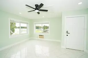 4148 Dolphin Dr, Tampa, FL 33617 - Photo 2