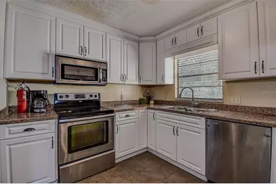 11425 Sun Road, Dade City, FL 33525 - Photo 12