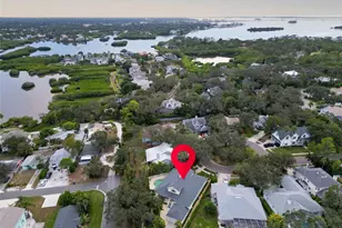 266 Florida Blvd, Crystal Beach, FL 34681 - Photo 8