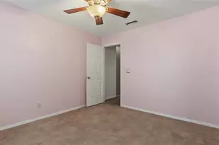 810 Hammockwood Ct, Sarasota, FL 34232 - Photo 18