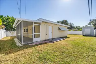 6888 20th St N, Saint Petersburg, FL 33702 - Photo 30