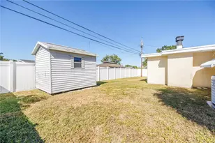 6888 20th St N, Saint Petersburg, FL 33702 - Photo 36