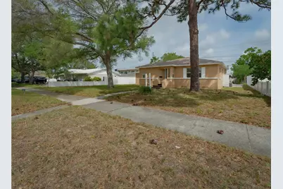 6465 1st Avenue S, Saint Petersburg, FL 33707 - Photo 6