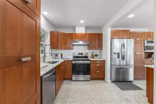 6700 23rd St S, Saint Petersburg, FL 33712 - Photo 8