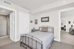 301 1st St S, Saint Petersburg, FL 33701 - Photo 30