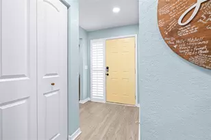 8687 Matthew St, Seminole, FL 33772 - Photo 12