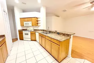 4722 Roundview Ct, Land O Lakes, FL 34639 - Photo 4