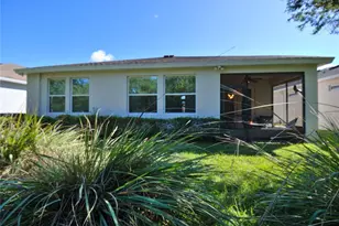 9933 Saunton Drive, San Antonio, FL 33576 - Photo 18