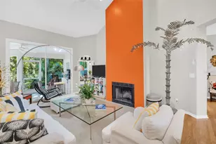 306 Fan Palm Ct NE, Saint Petersburg, FL 33703 - Photo 10