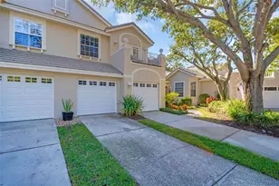 306 Fan Palm Ct NE, Saint Petersburg, FL 33703 - Photo 4