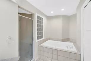 306 Fan Palm Ct NE, Saint Petersburg, FL 33703 - Photo 24