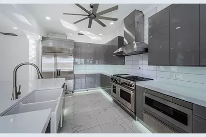 7942 3rd Avenue S, Saint Petersburg, FL 33707 - Photo 20