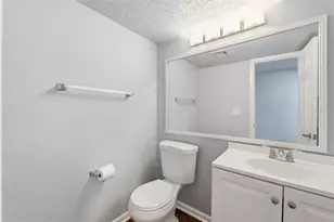 6321 Newtown Cir, Tampa, FL 33615 - Photo 14