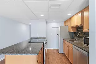 6321 Newtown Cir, Tampa, FL 33615 - Photo 6