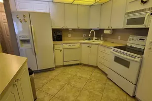 220 Buttonwood Cir, Seminole, FL 33777 - Photo 16