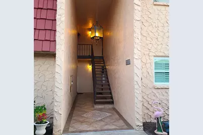 220 Buttonwood Circle #220, Seminole, FL 33777 - Photo 2