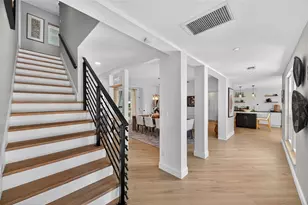 6760 29th St S, Saint Petersburg, FL 33712 - Photo 16