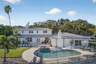 6760 29th St S, Saint Petersburg, FL 33712 - Photo 1