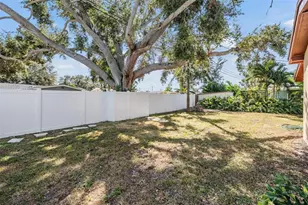 10502 Orange Blossom Ln, Seminole, FL 33772 - Photo 16