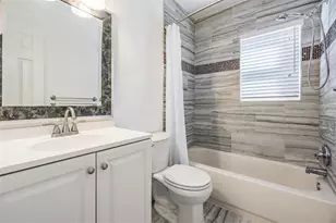 10502 Orange Blossom Ln, Seminole, FL 33772 - Photo 8