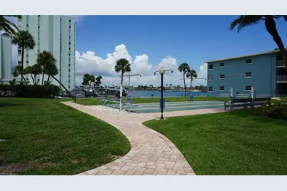 300 64th Avenue #322, Saint Pete Beach, FL 33706 - Photo 4