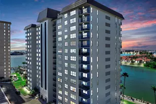 5220 Brittany Dr S, Saint Petersburg, FL 33715 - Photo 1