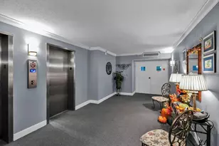 5220 Brittany Dr S, Saint Petersburg, FL 33715 - Photo 4