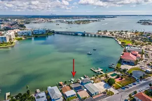 7815 Boca Ciega Dr, Saint Pete Beach, FL 33706 - Photo 18