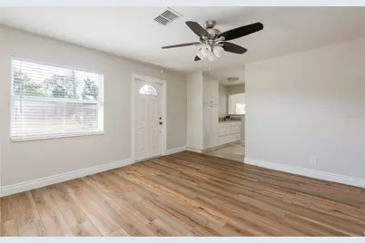 4733 W Wyoming Avenue, Tampa, FL 33616 - Photo 2