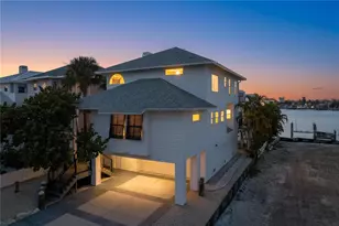 8485 Blind Pass Dr, Treasure Island, FL 33706 - Photo 32