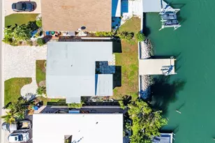 17611 1st St E, Redington Shores, FL 33708 - Photo 4