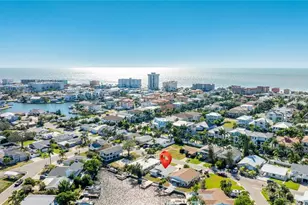 17611 1st St E, Redington Shores, FL 33708 - Photo 26