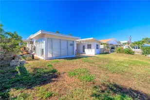 17611 1st St E, Redington Shores, FL 33708 - Photo 24