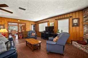 501 N Bryan Cir, Brandon, FL 33511 - Photo 10